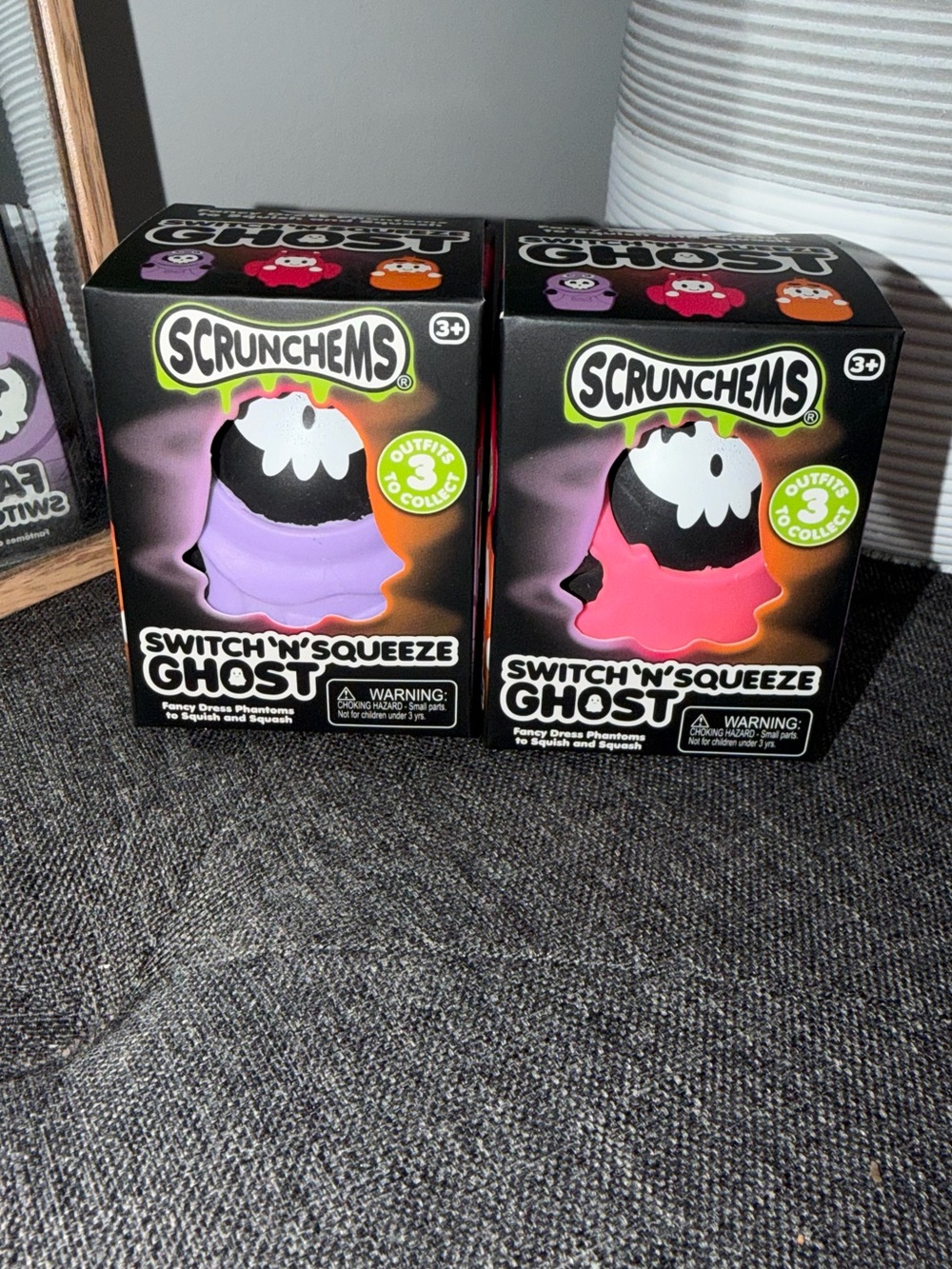 Scrunchems Switch 'N' Squeeze Ghost Toy - Purple & Pink